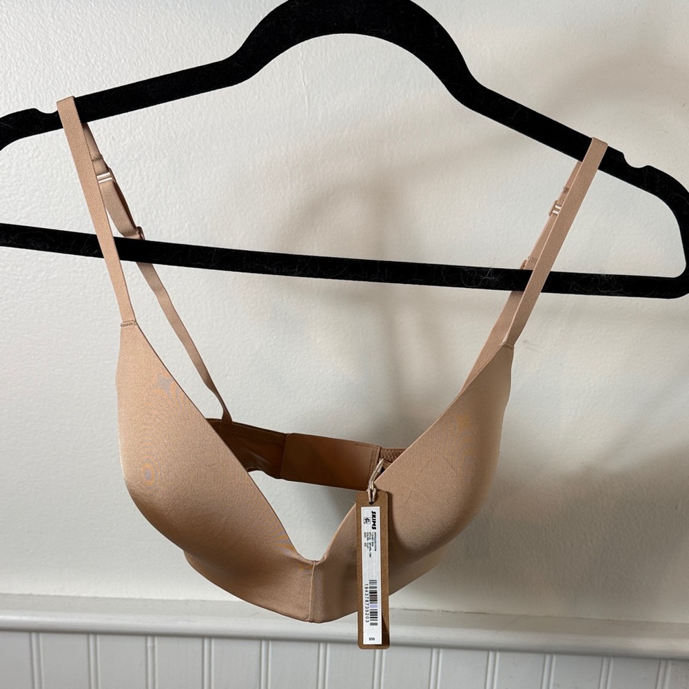 Skims Seamless Tan Bra